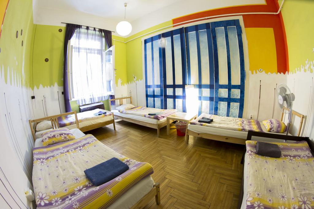 Downtown Hostel Budapest Bagian luar foto