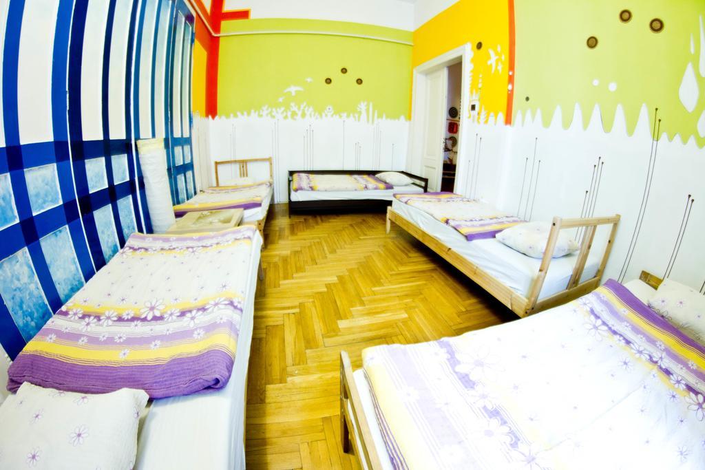 Downtown Hostel Budapest Bagian luar foto