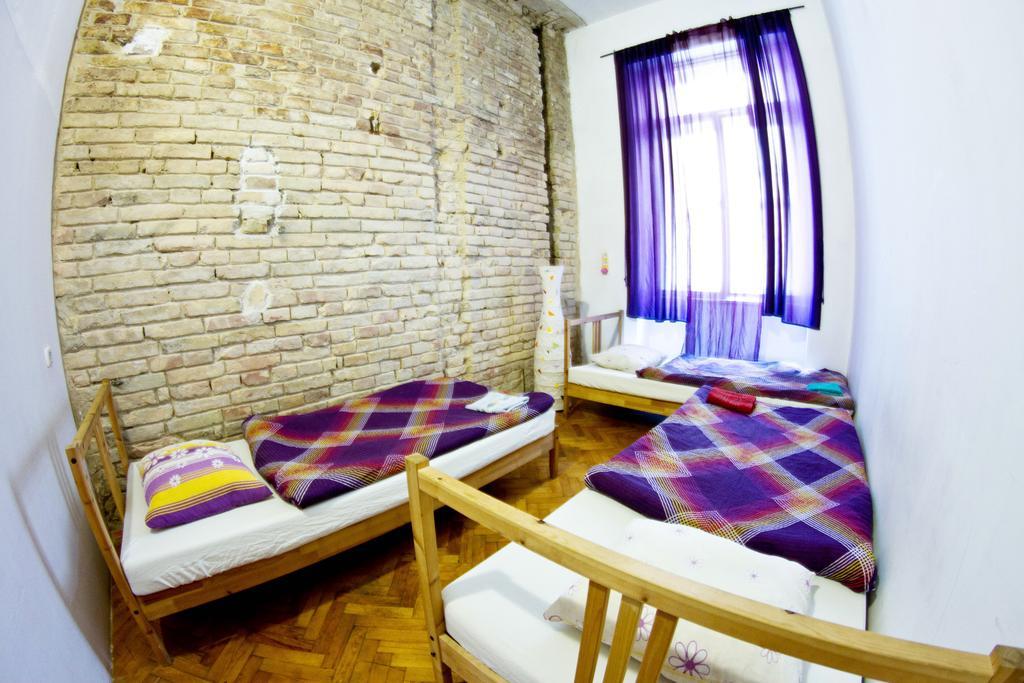 Downtown Hostel Budapest Bagian luar foto